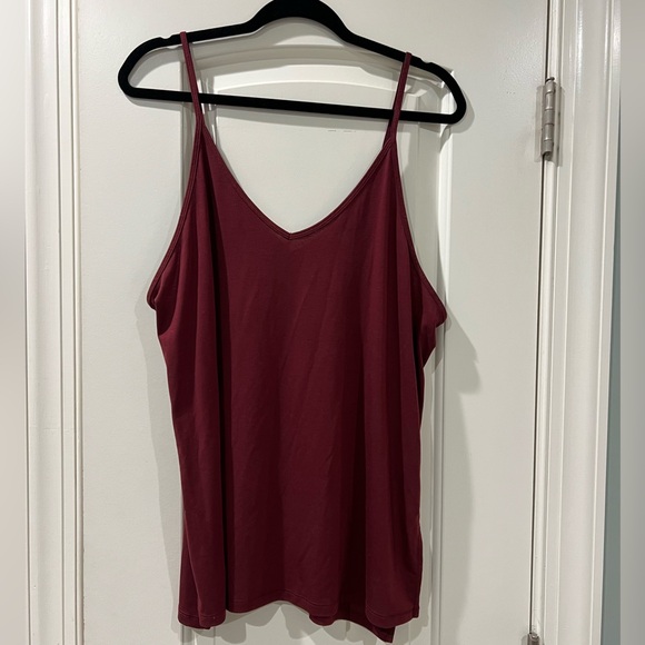 Athleta Tops - Athlete Double V-Neck tank
